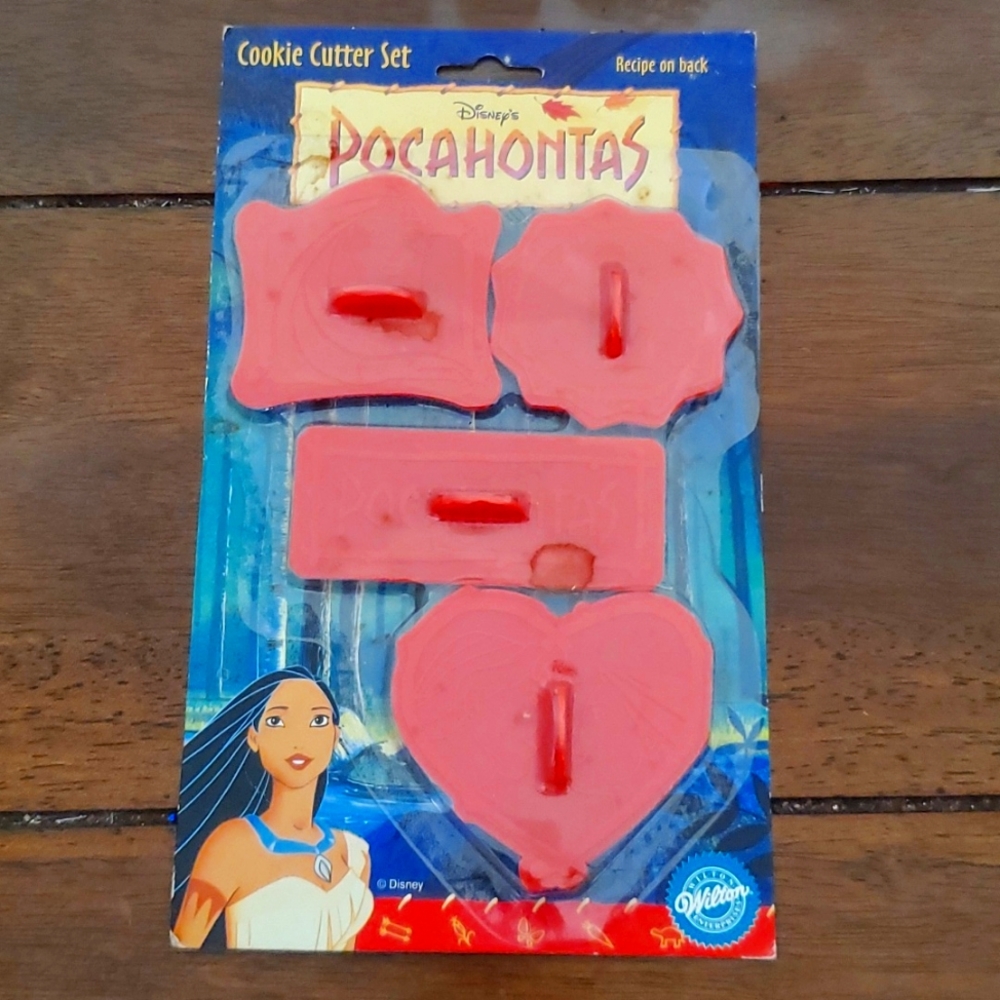 Vintage NOS Pocahontas Cookie Cutters. Wilton, Disney.